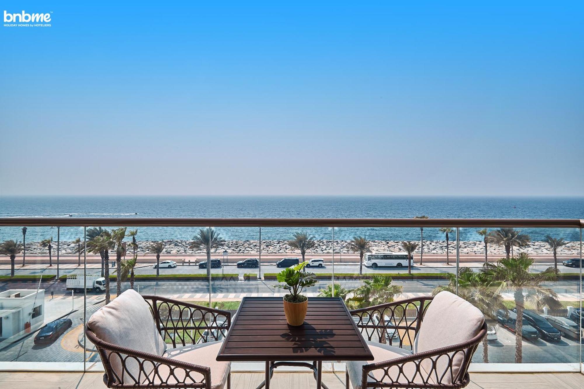 Bnbme - Th8 Palm Hotel Dubaï Extérieur photo