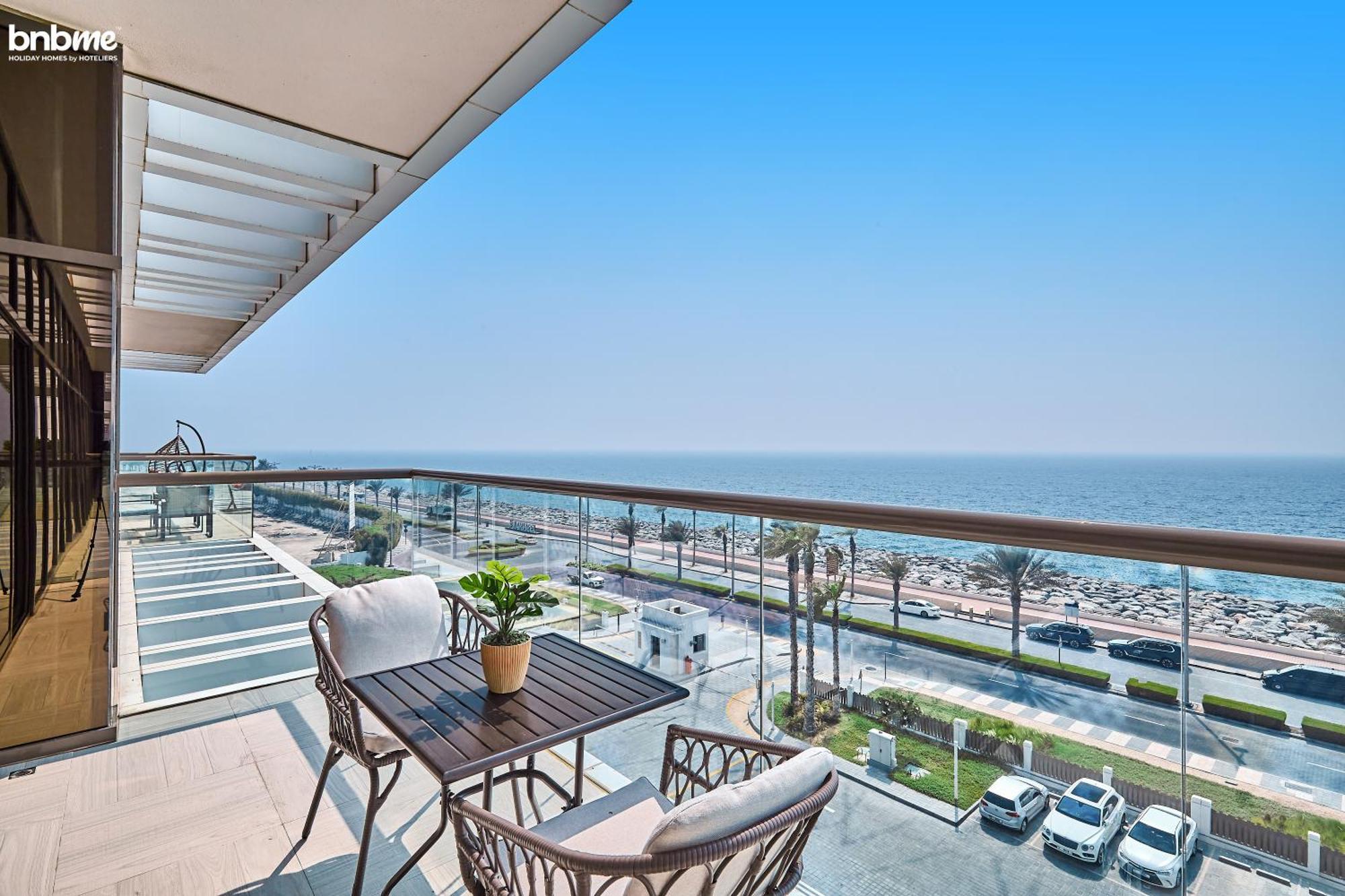 Bnbme - Th8 Palm Hotel Dubaï Extérieur photo